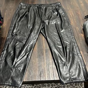 Zara faux wide leg capri pant